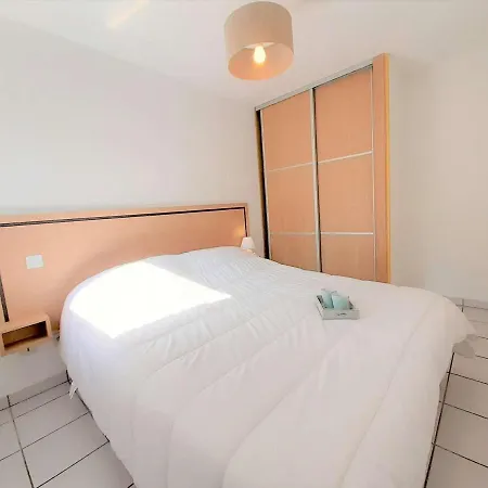 T2 Avec Jardin - 6 Couchages, 3 étoiles, Parking, Wifi - - Fr-1-457-224 Appartement *