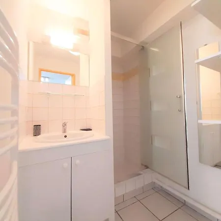 T2 Avec Jardin - 6 Couchages, 3 étoiles, Parking, Wifi - - Fr-1-457-224 *